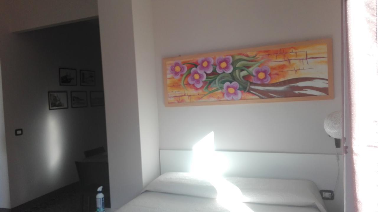 La Pajassa Bed & Breakfast อัลบา ภายนอก รูปภาพ