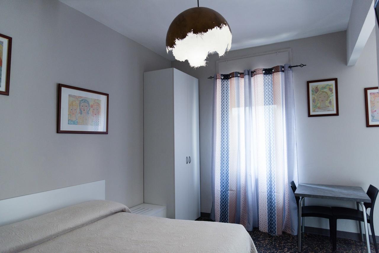 La Pajassa Bed & Breakfast อัลบา ภายนอก รูปภาพ