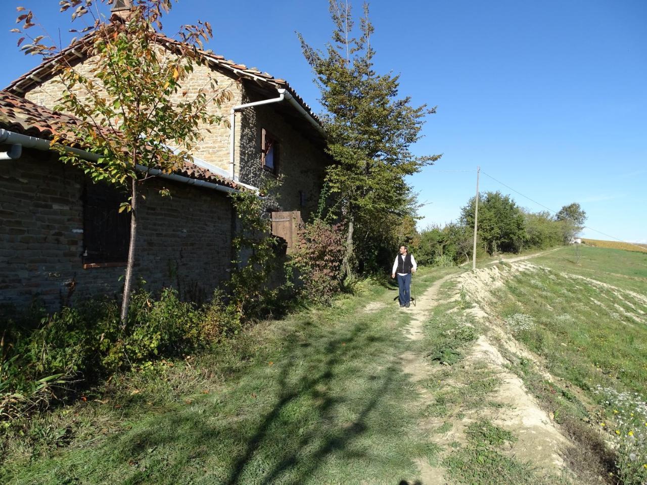 La Pajassa Bed & Breakfast อัลบา ภายนอก รูปภาพ