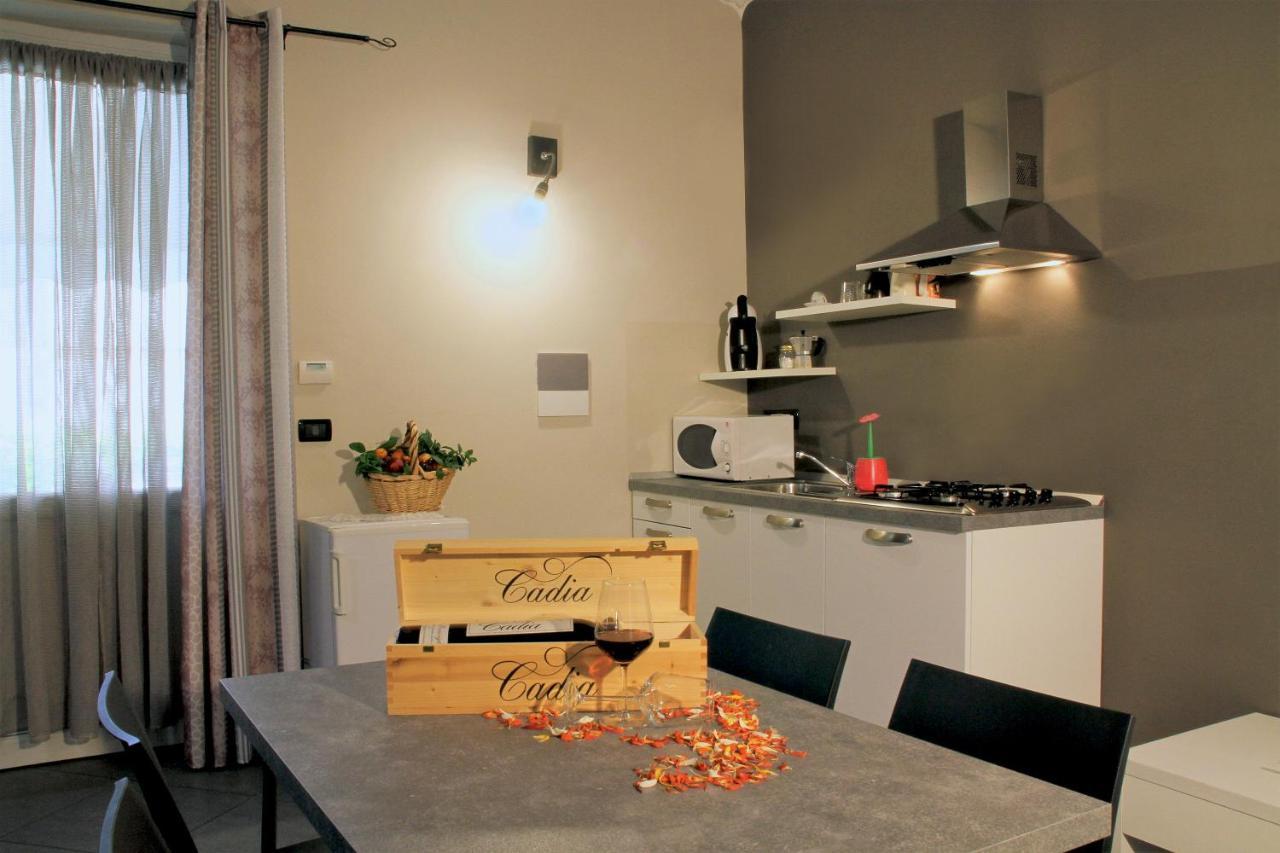 La Pajassa Bed & Breakfast อัลบา ภายนอก รูปภาพ